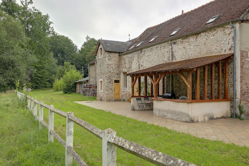 Raizeux House | Charming Holiday Home in Raizeux near Forest