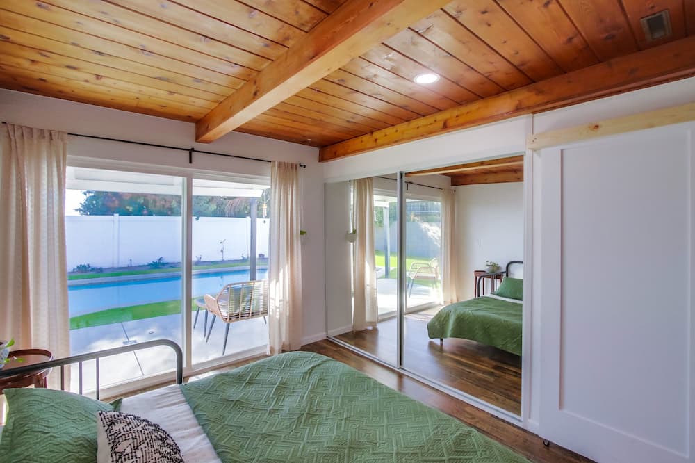 Lake Murray House | NEW Oasis - Perfect for Family Holidays! 3 bed/2 bath with pool, parking and pets!