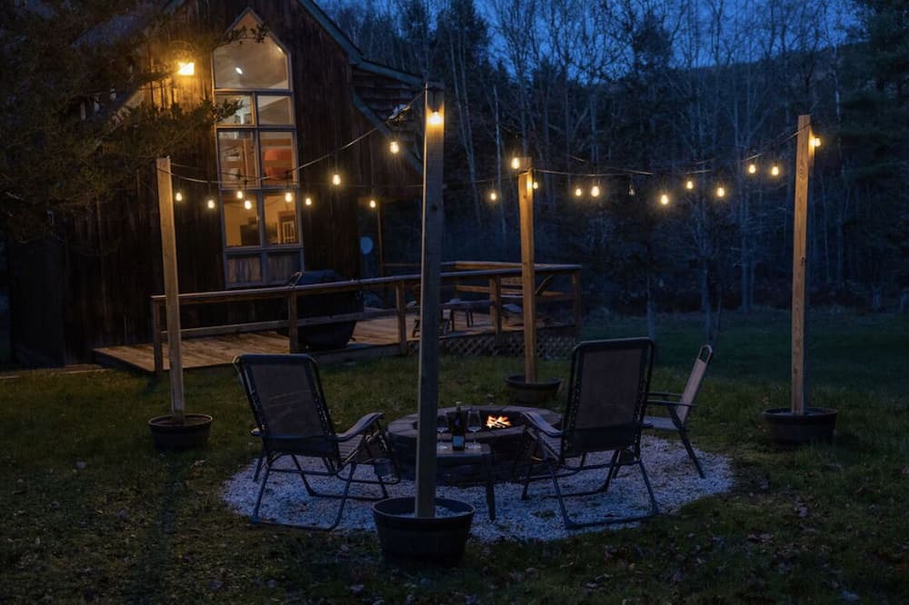 Windham Cabin | Hunter- Windham Ski Loft 5 mins to Windham Mountain, 15 mins to Hunter Mountain.