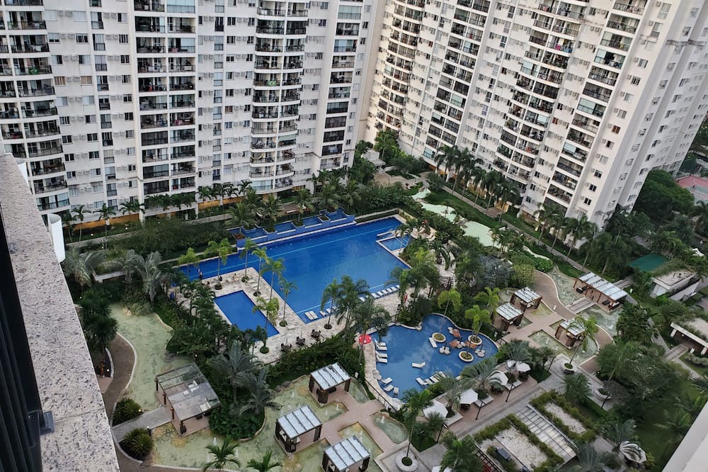 Jacarepagua Condo | Resort Oasis in The City .