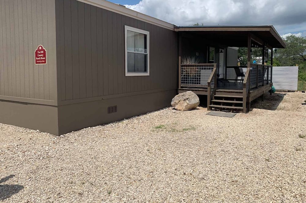 Hondo Cabin | Hill Country Ranch House