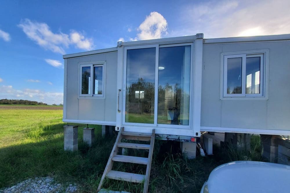 Palmers Island Cabin | Riverside cane farm tiny home