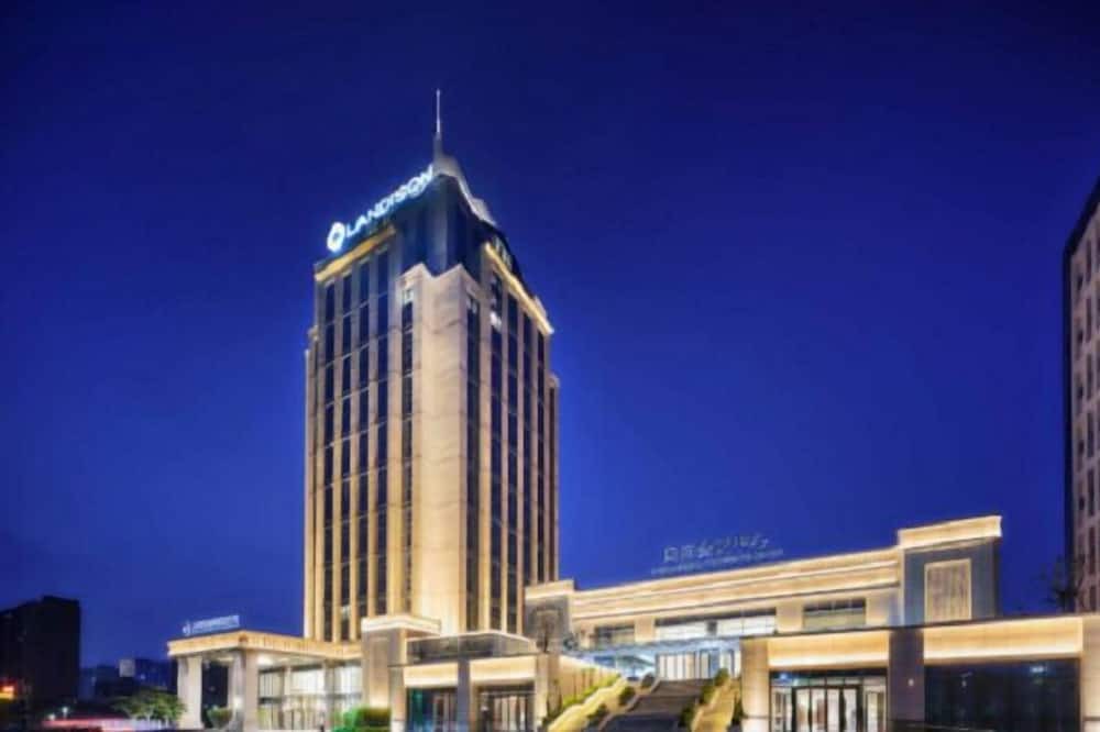 Hongqi District Hotel | Radisson Hotel Xinxiang Branch