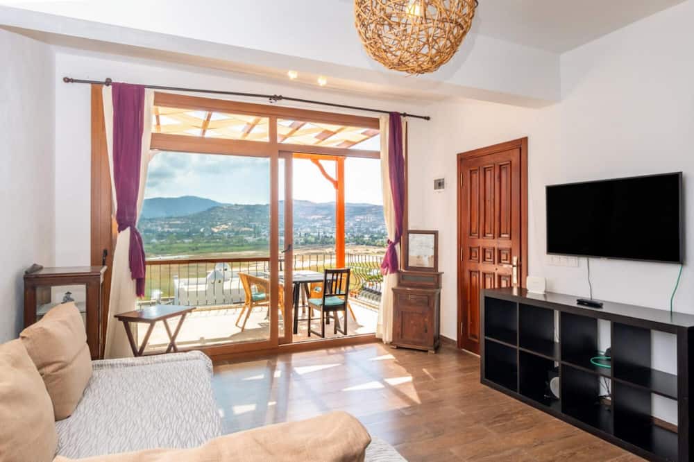 Golturkbuku Apartment | Impressive House near Paradise Bay in Bodrum