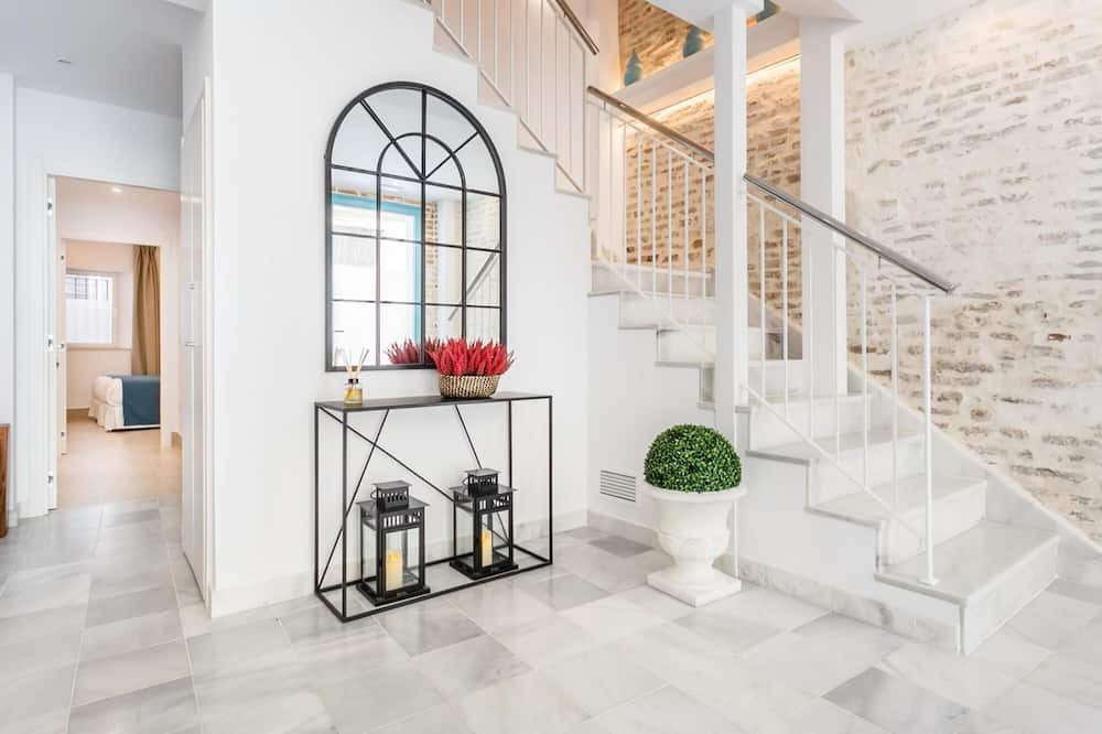El Arenal Villa | Preciosa casa de 6dormitorios, 7baños y 2terrazas