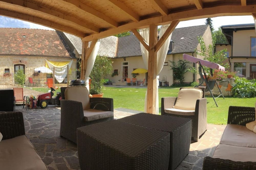 Josefstadt Apartment | Appartment Nr. 1: 1 Schlafraum, Dusche, Badew. WC - Alte Mühle
