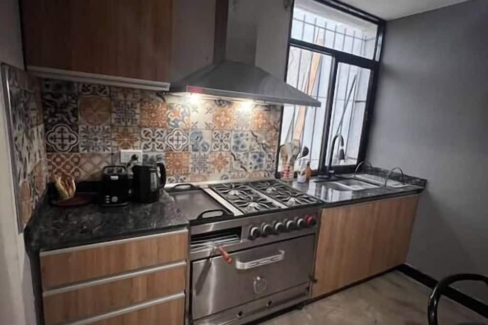 Vistalba House | Charming Luján Home, Charming Luján Home With Pool