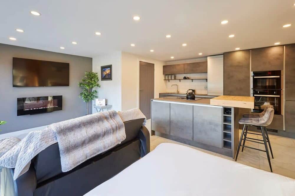 Holmbridge Apartment | Host & Stay | Pâl Lodge