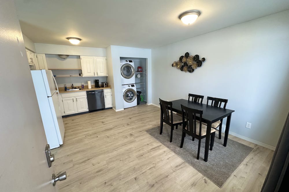 Spenard Apartment | 2 br 1 ba 4-Plex Apt Near Airport