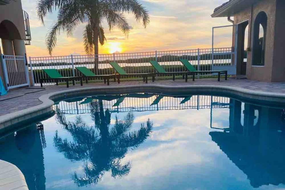Cocoa Beach Villa | River front Home, Private Dock, Coco Beach Villa 6222