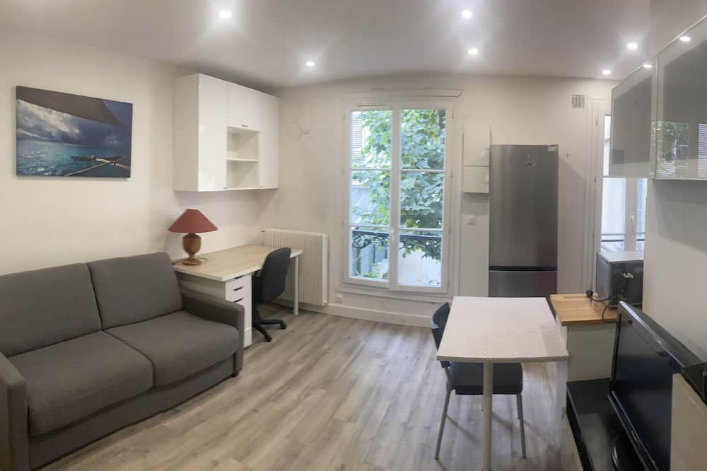 Epinettes Apartment | Studio Paris 17 Batignolles/epinnettes 21m2