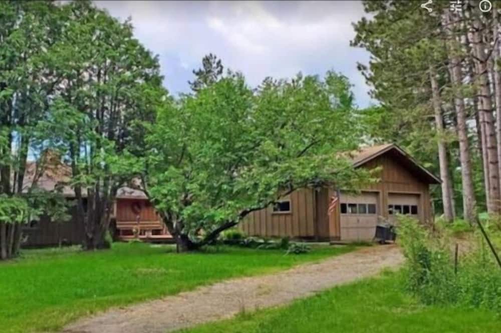 Tower House | Cozy Lake Home-Pet Friendly, Lots of space inside and out, Amazing Lake Views!