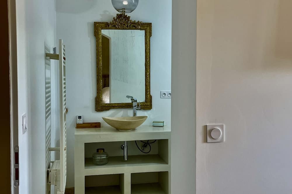 Arles House | Magnifique Gîte 10 Couchages au Cœur de la Camargue
