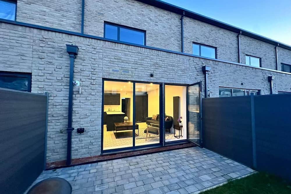 East Ham South House | Immaculate 4-Bed House near City Airport