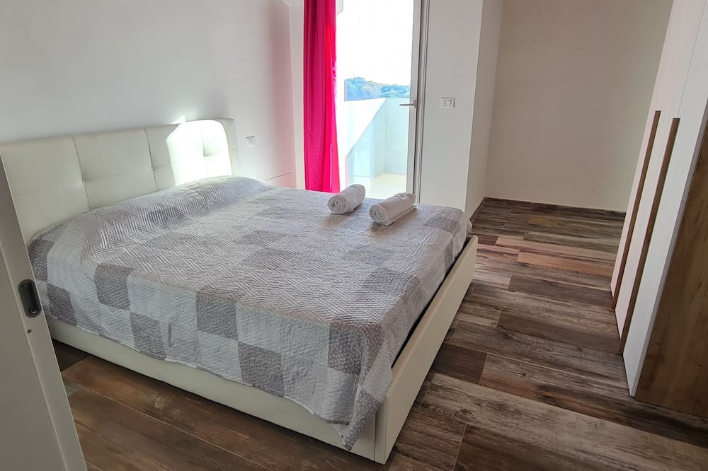Cappelle sul Tavo Bed & Breakfast | Vrbo Property