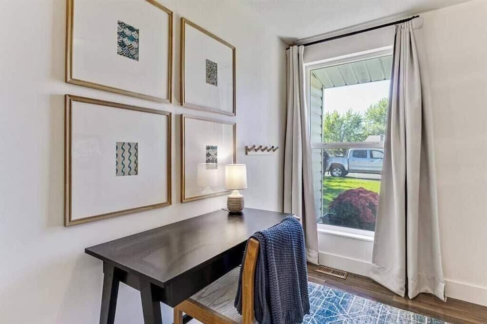 Orem House | New! Updated Oasis near Freeway w/ New Private Hot Tub | Fenced Backyard |...