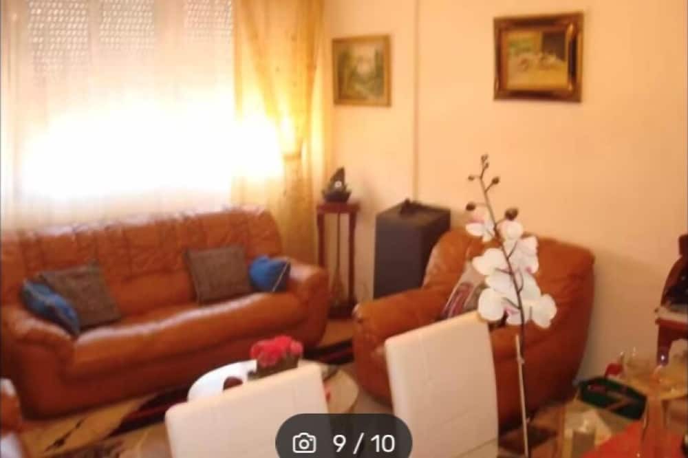 El Viso Apartment | Fantastic flat in Madrid, top location