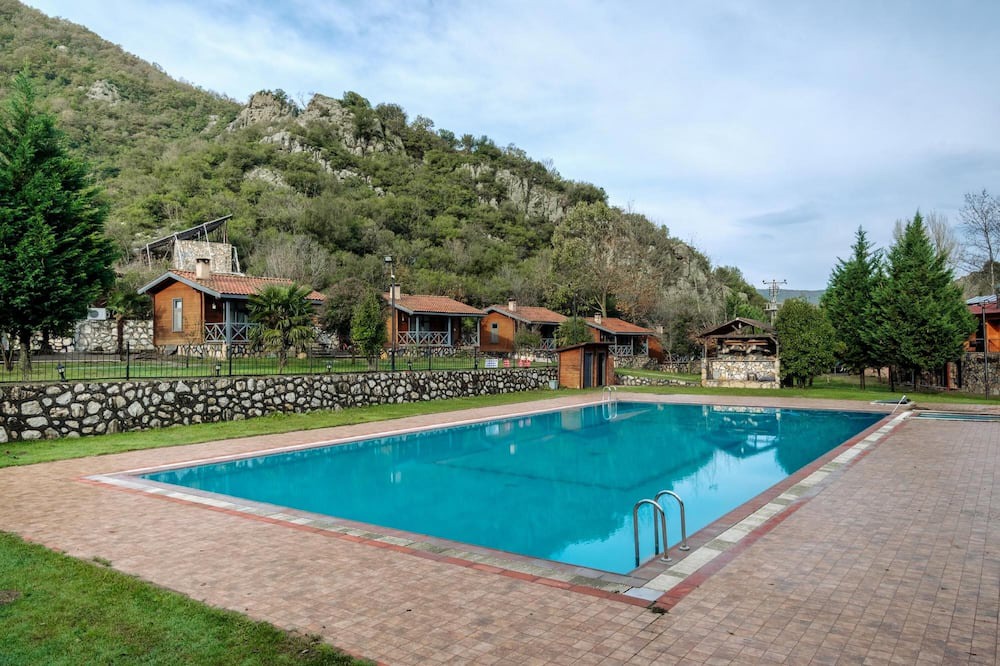 Altinova Villa | Serene Villa w Pool and Garden in Nature