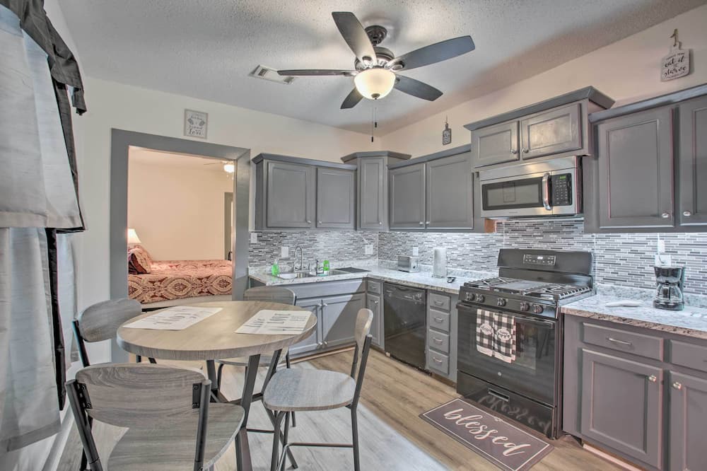Freret Cottage | Uptown Nola Abode, 4 Miles to the French Quarter!