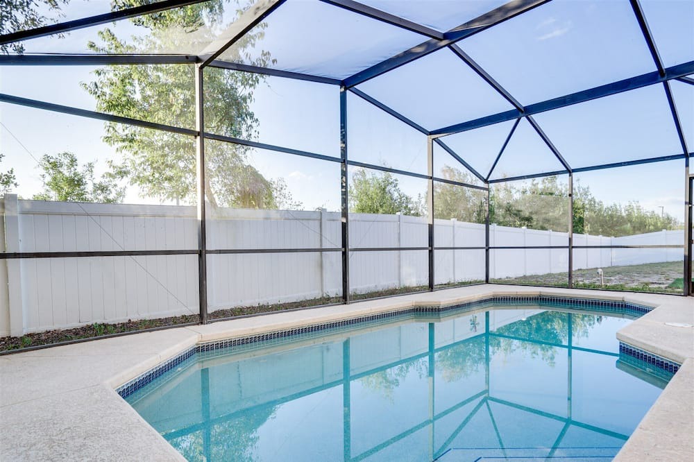Sunset Ridge Apartment | 5 Bedroom 737521 by Houzlet