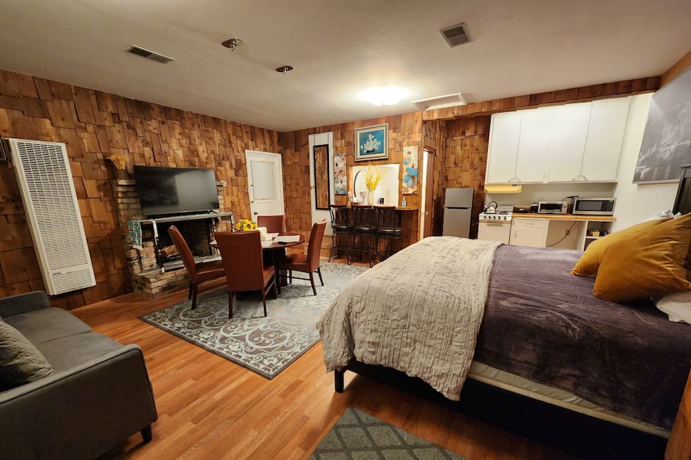 Livermore Apartment | Huge Upscale Studio^2Beds^800Mb^Near Downtown^Pet friendly