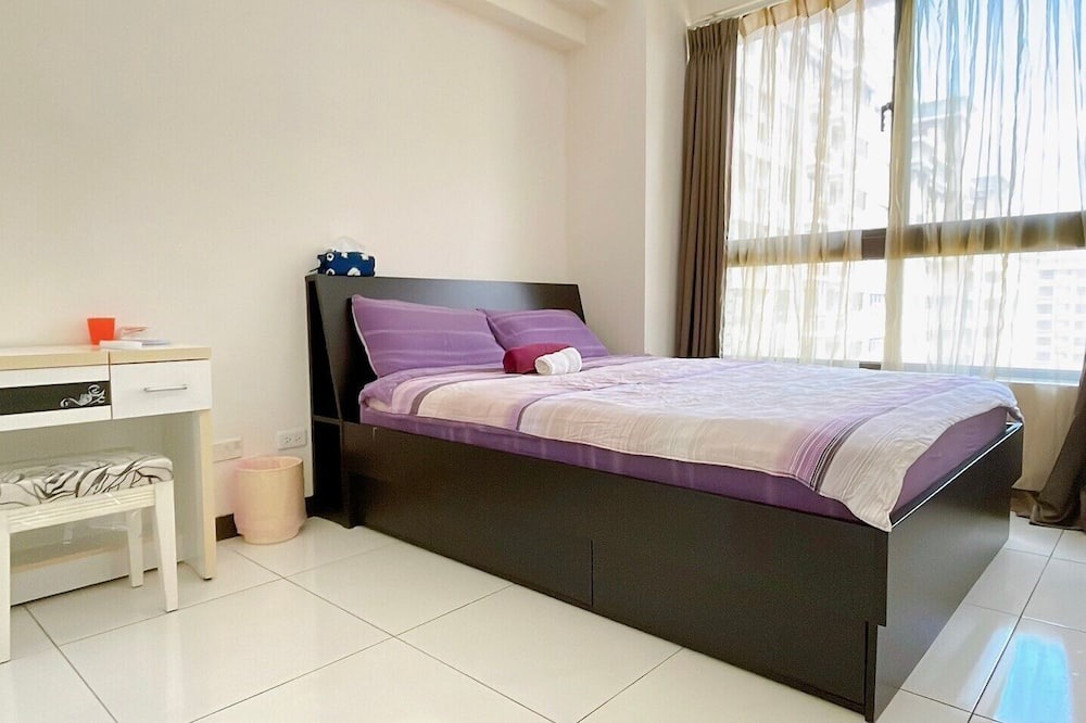 Taoyuan District Apartment | DNApartment 10 mins to Taoyuan train station-a coy & warm space