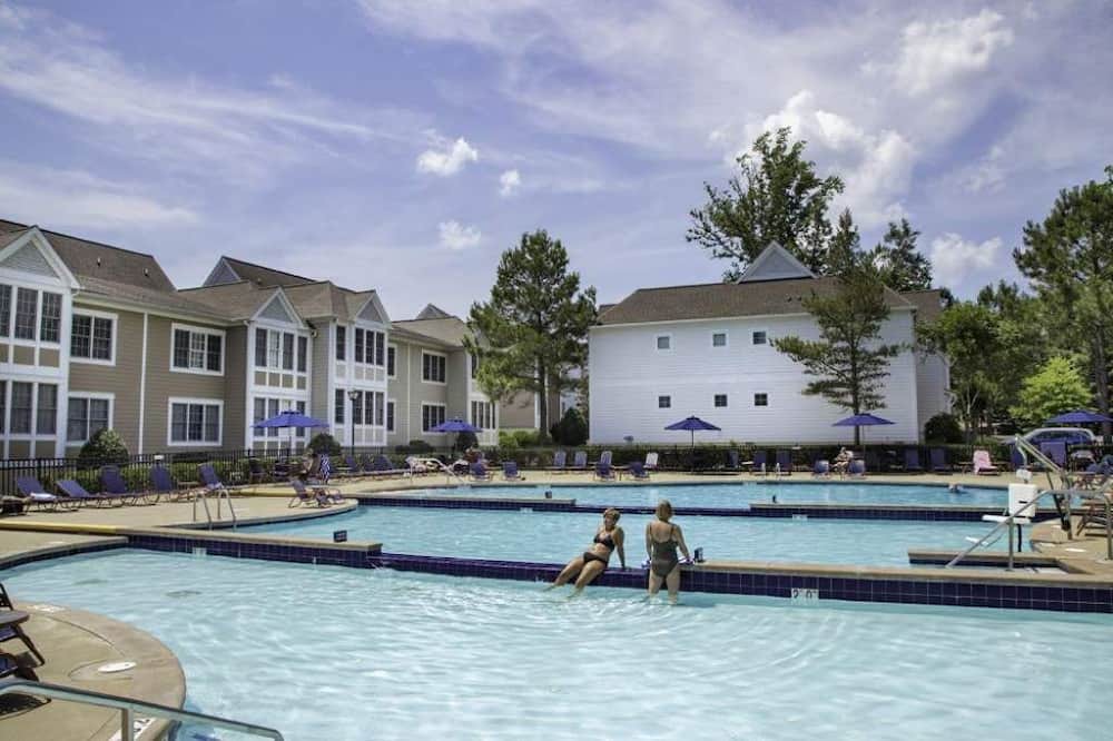 Lackey Cottage | Availability for all Kings Creek Spinnaker properties, Kings Mill CC Cottages.