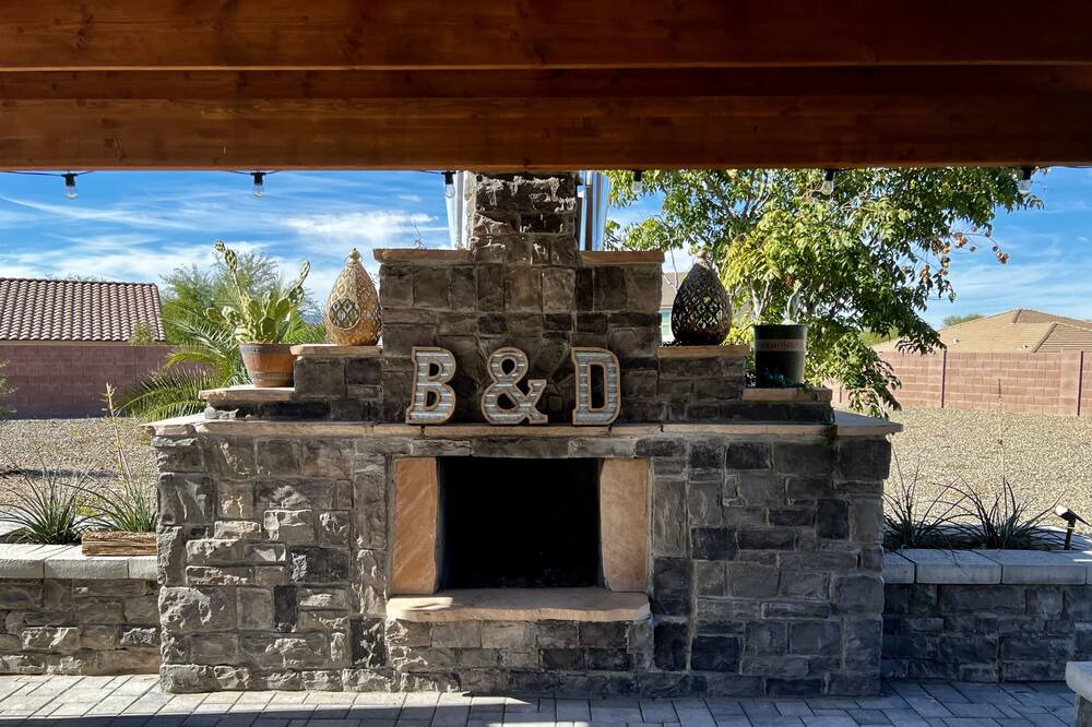 Green Valley House | Extra large, stylish family-friendly home with enormous pergola for entertaining