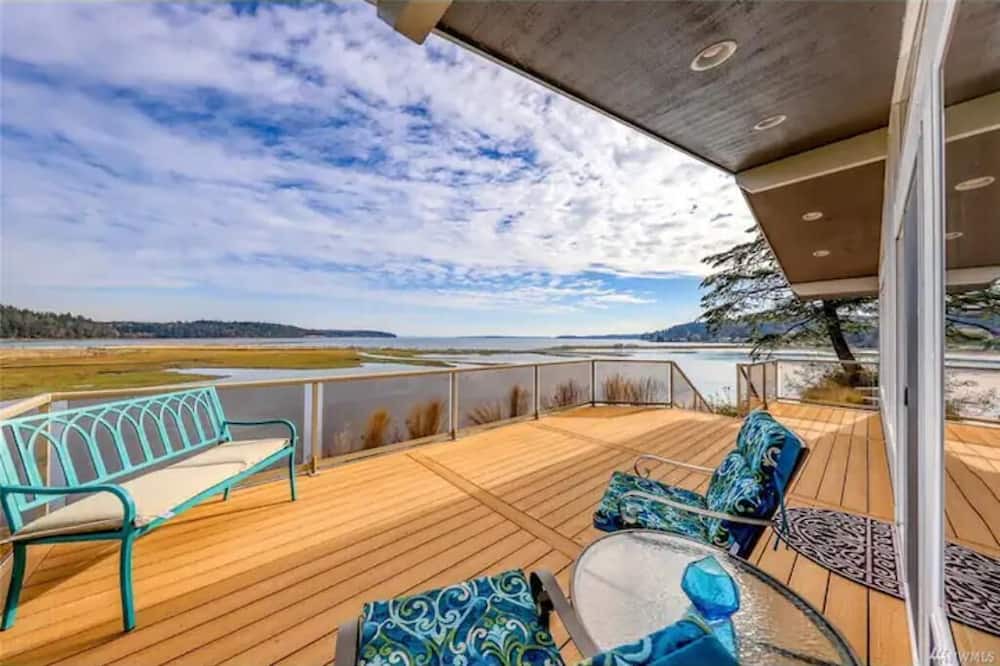 Port Hadlock House | Oasis By The Sea