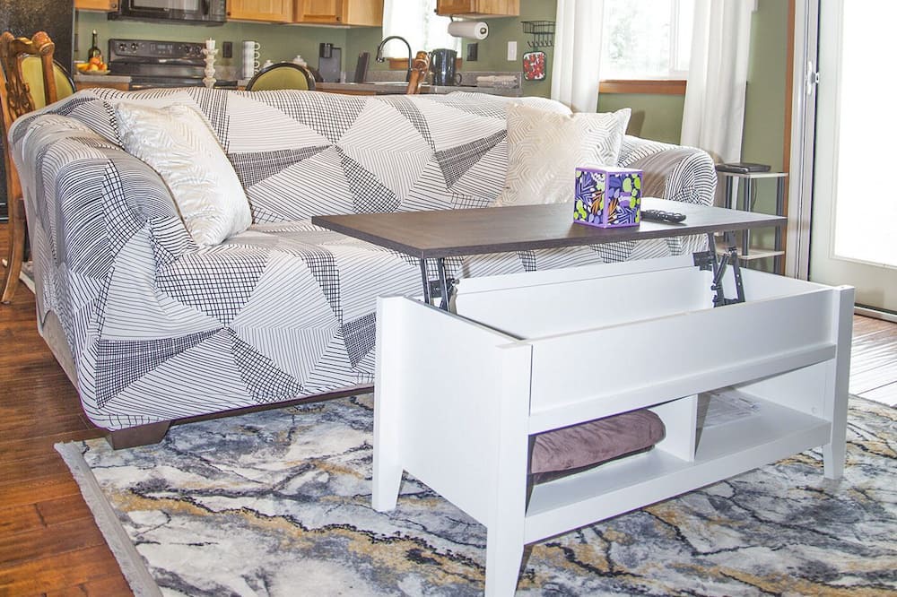 Olympia House | Comfy Retreat Near Shopping/Dining/Parks