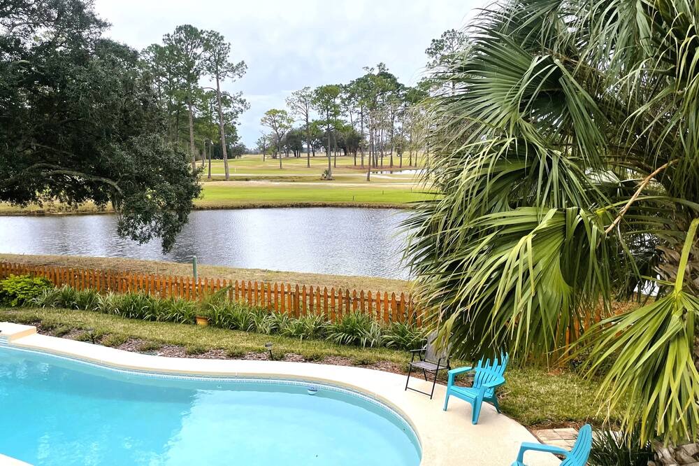 East Arlington House | Peaceful Pool Oasis At Blue Sky Golf Club - NEW ~ No Cleaning Fee~