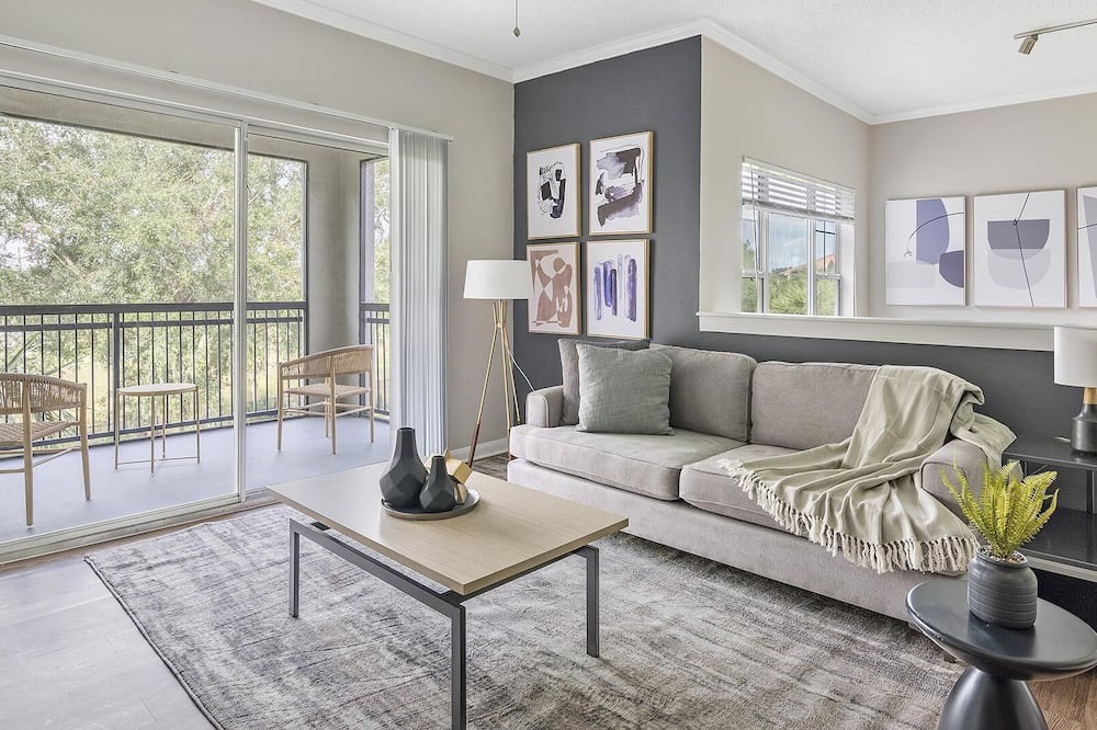 Sanford Apartment | Modern Apartment in Prime Location (ID1276X306)