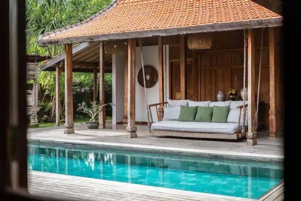 Uluwatu House | The Padang Villa - Gorgeous 3.5 Bedroom Villa in the Heart of Uluwatu, sleeps 7