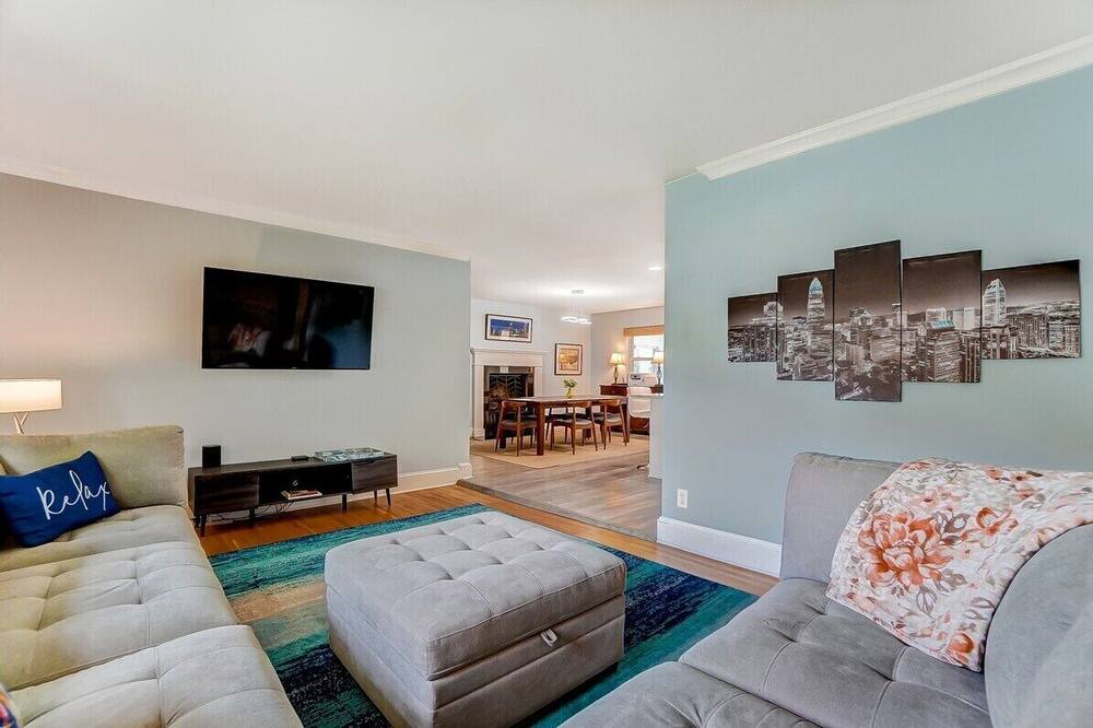Ashbrook - Clawson Village House | Poolside Bungalow w/ Fire Pit Fun | Luxe King Suite