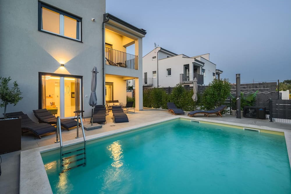 Nova Vas House | Attractive villa Diva with swimming pool lies near Porec and the sea.