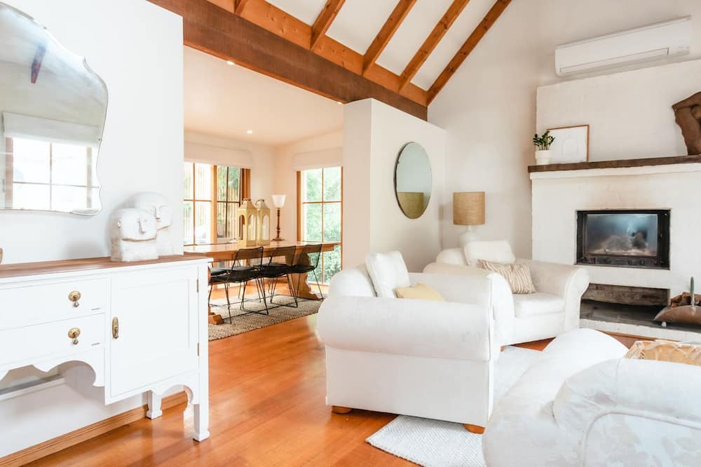 Cape Schanck House | Rosemary Cottage - you'll be greeted by a sprawling lawn and a canopy of mature trees.