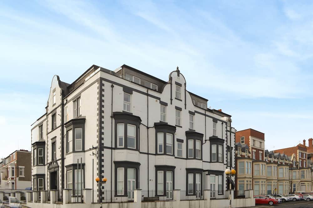 Whitley Bay Cottage | 2 bedroom accommodation in Whitley Bay