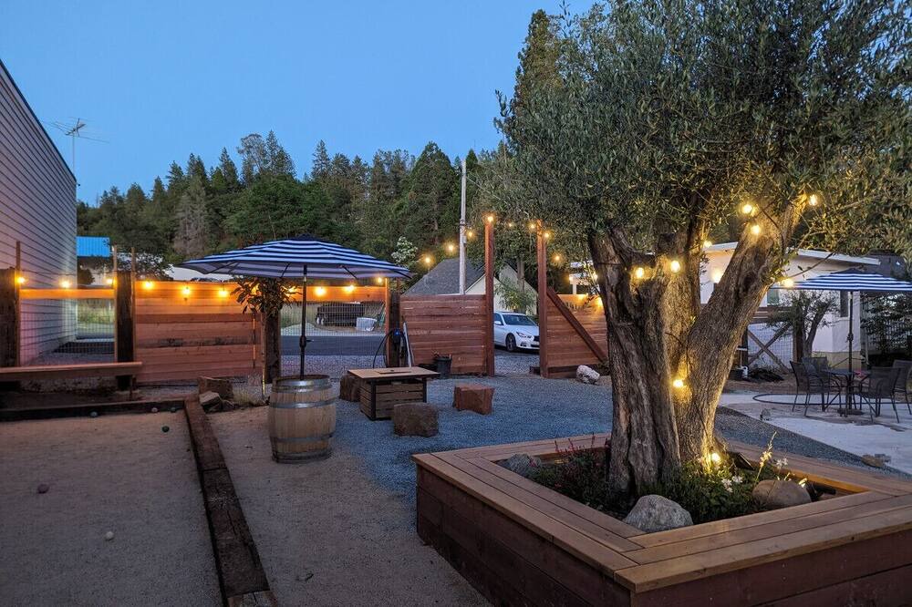Placerville Apartment | Yaki #2 Harper Inn · Modern 1 Bedroom Close to Downtown w/ Free Bikes