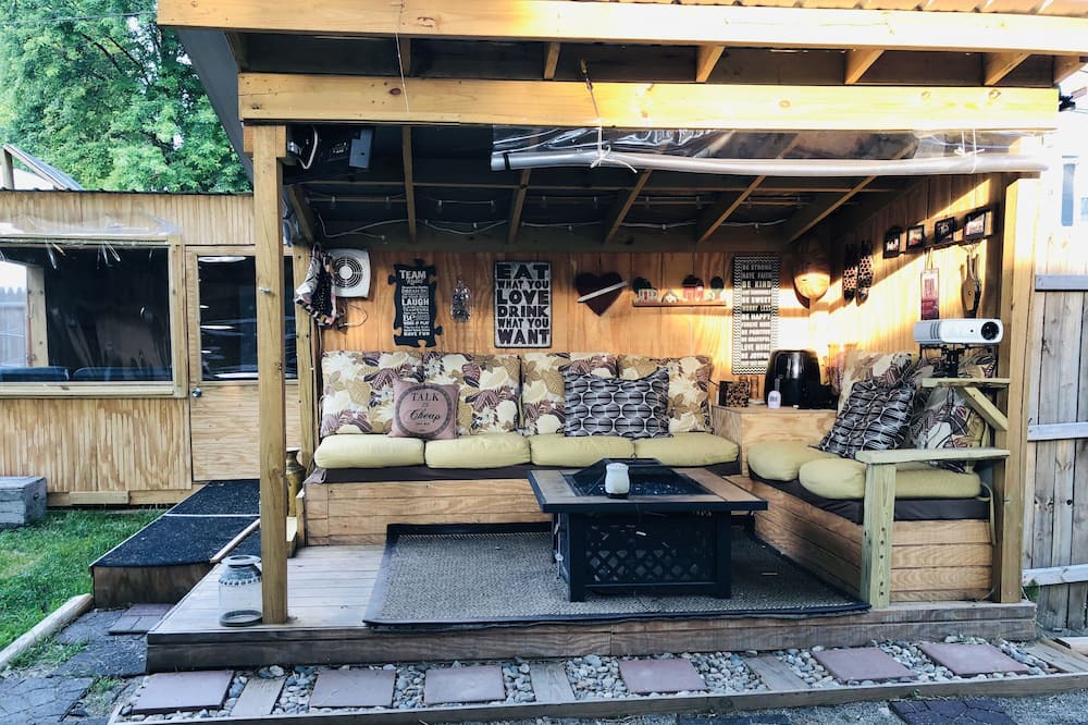 Findlay House | Perfect Getaway Downtown Findlay