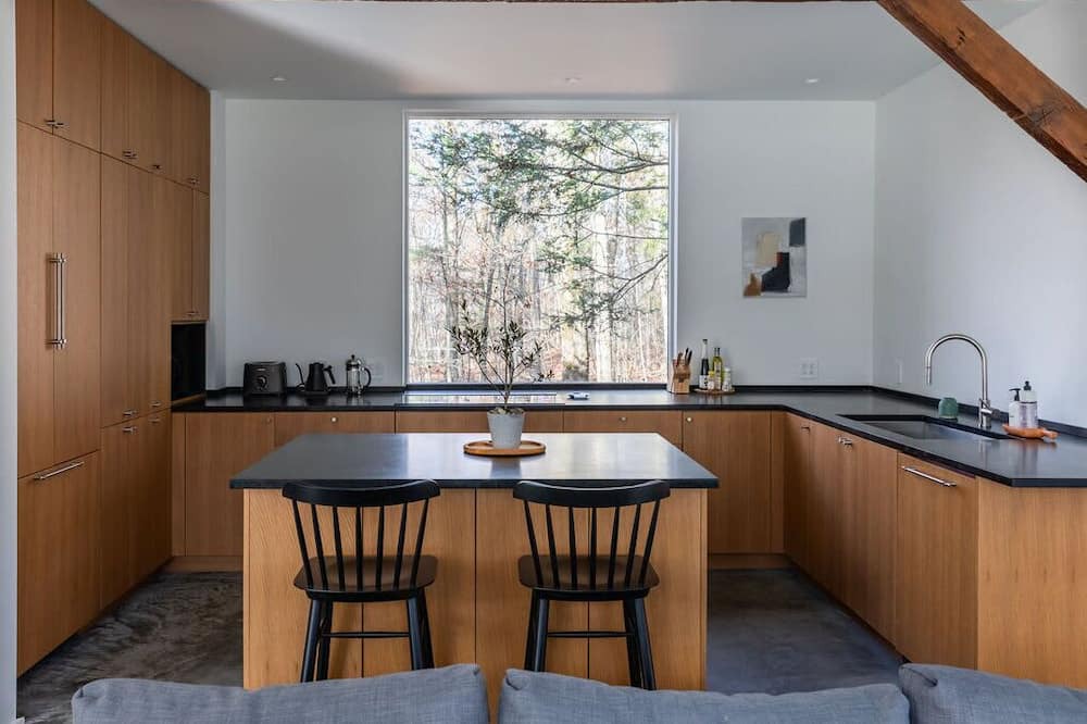 Stanfordville House | Raven Retreat - Secluded Escape In The Woods