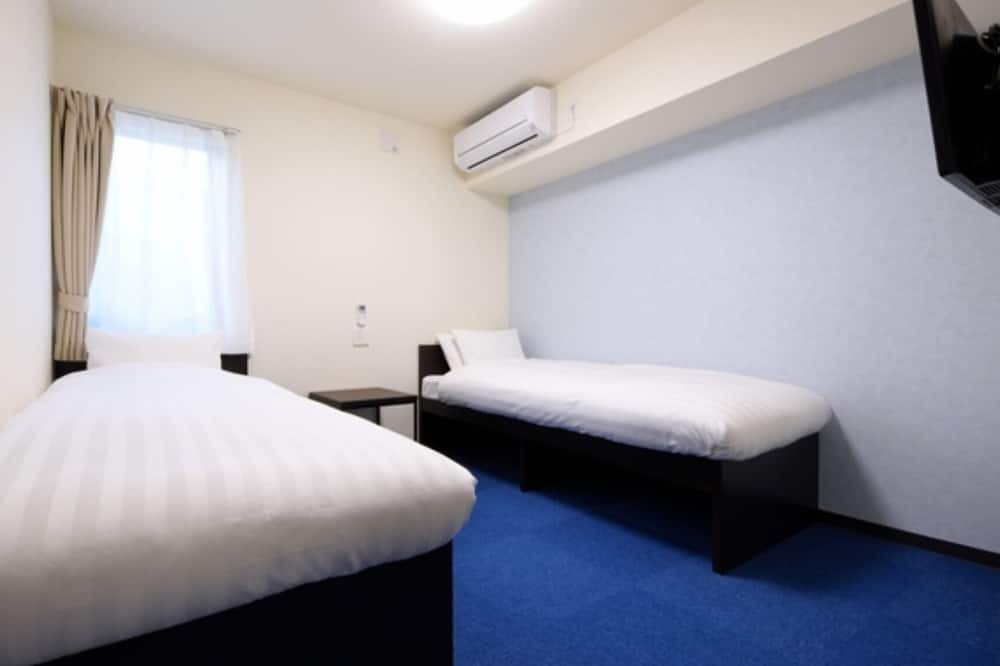 Kesennuma House | Standard twin room Smoking vs | StandardBrea / Kesennuma Miyagi
