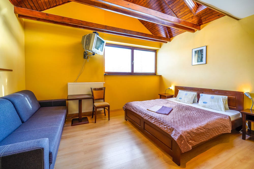 Pavcina Lehota Apartment | Penzión Troika sa nachádza v dedinke Pavčina Lehota Ski rezort Jasna