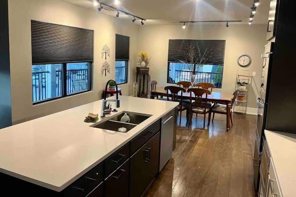 Bowling Green Apartment | Downtown Bg Escape