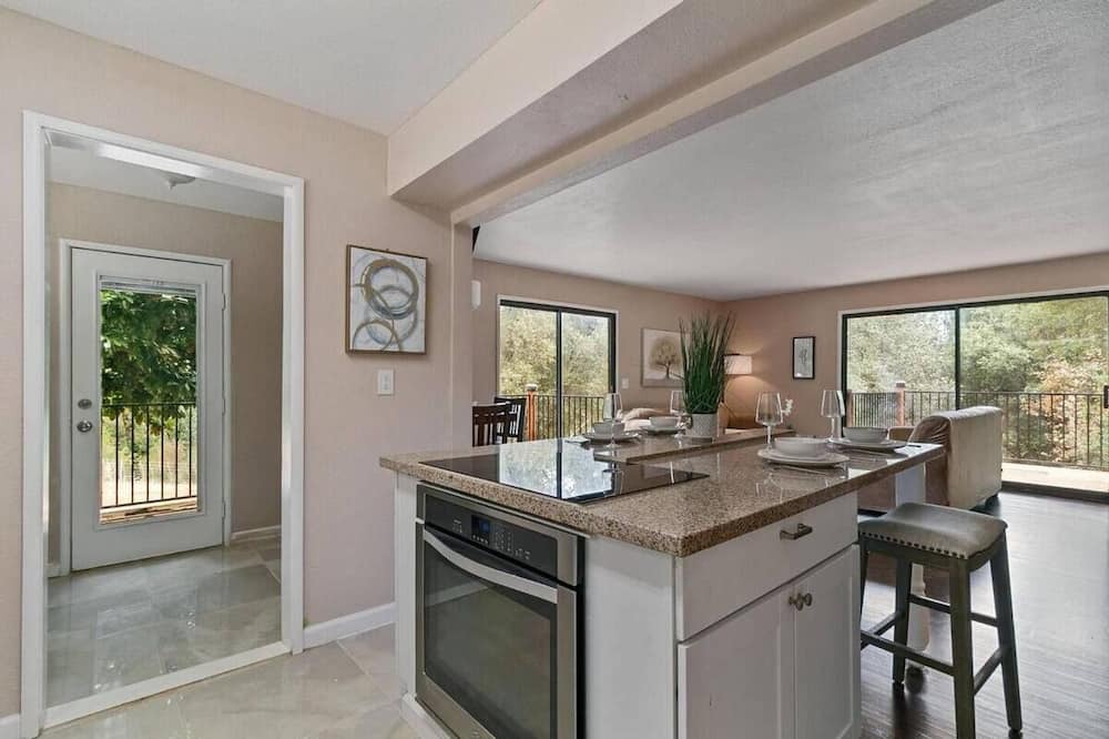 Auburn House | Serene 2 Bedroom House in Auburn