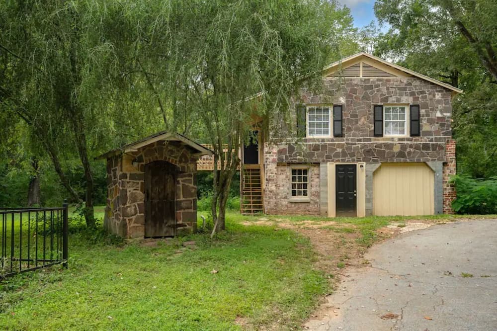 McCalla Cabin | Stone Cottage Convenient to UA, Hoover Met, Golf