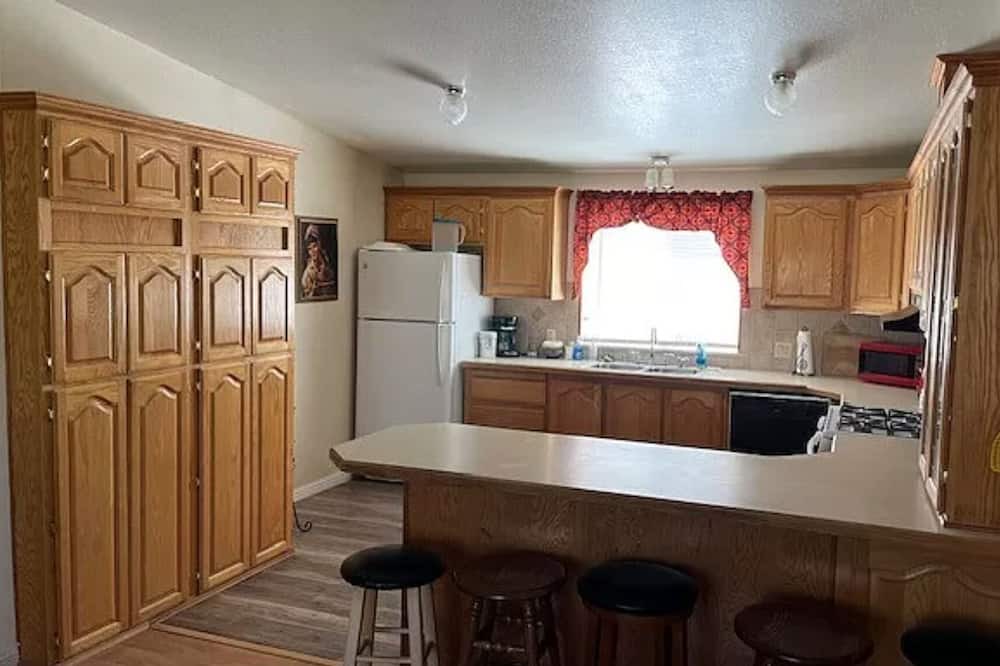 Beatty Apartment | Death Valley Portal