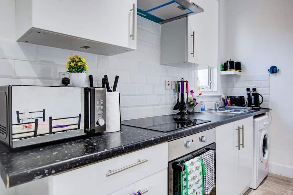 Tottenham Apartment | Lovely 3BR Flat in the Heart of London