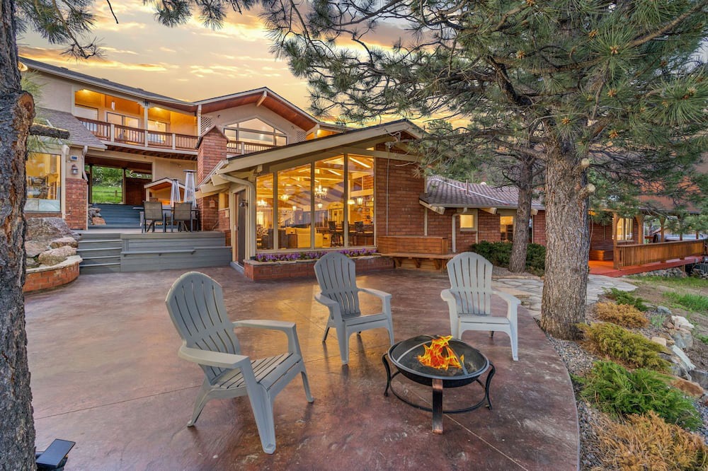 Golden Condo | Mountain View Luxury Penthouse