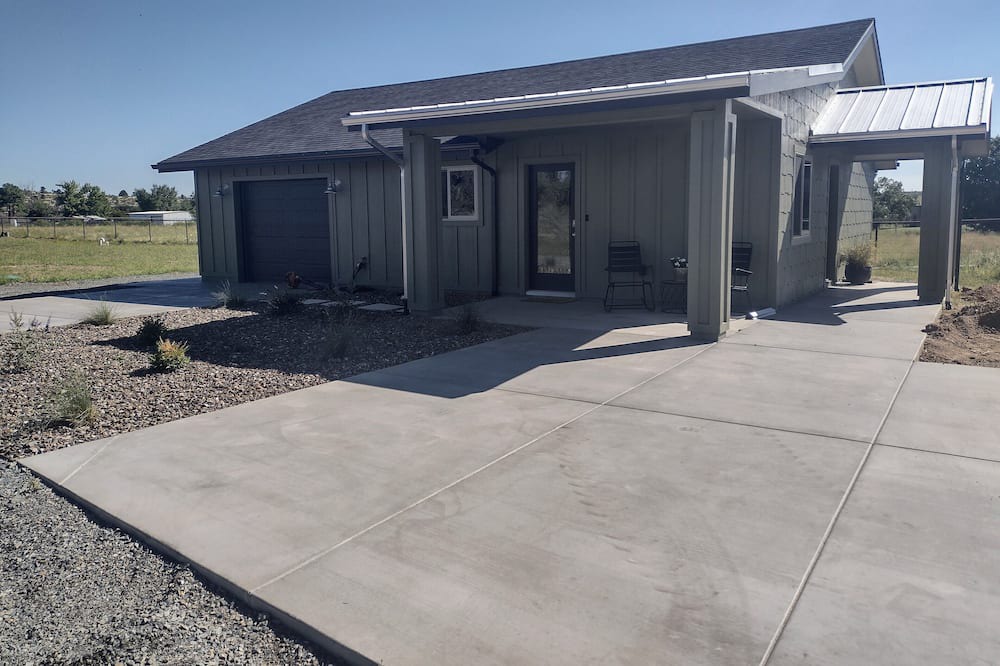 Iron Springs House | A perfect newly built guesthouse not far from Prescott's beautiful downtown.