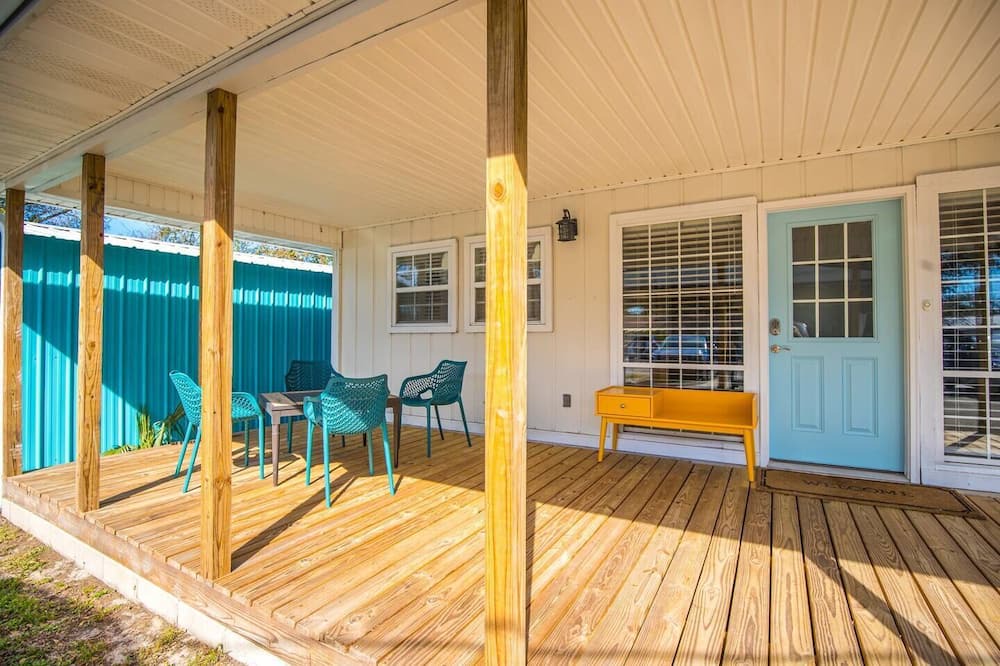 Panama City House | Stylish, comfortable, great walk score!